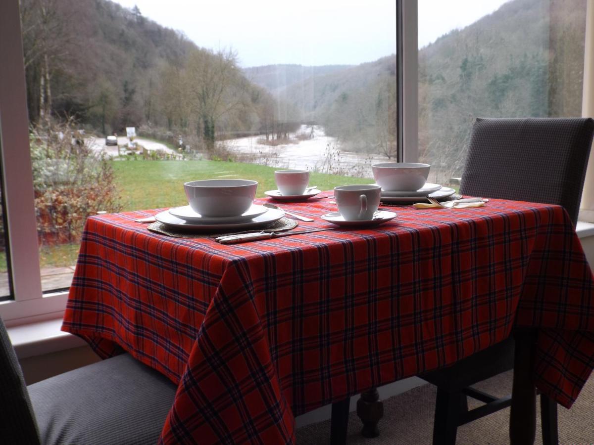 Bed and Breakfast Wye Rapids House à Symonds Yat Extérieur photo
